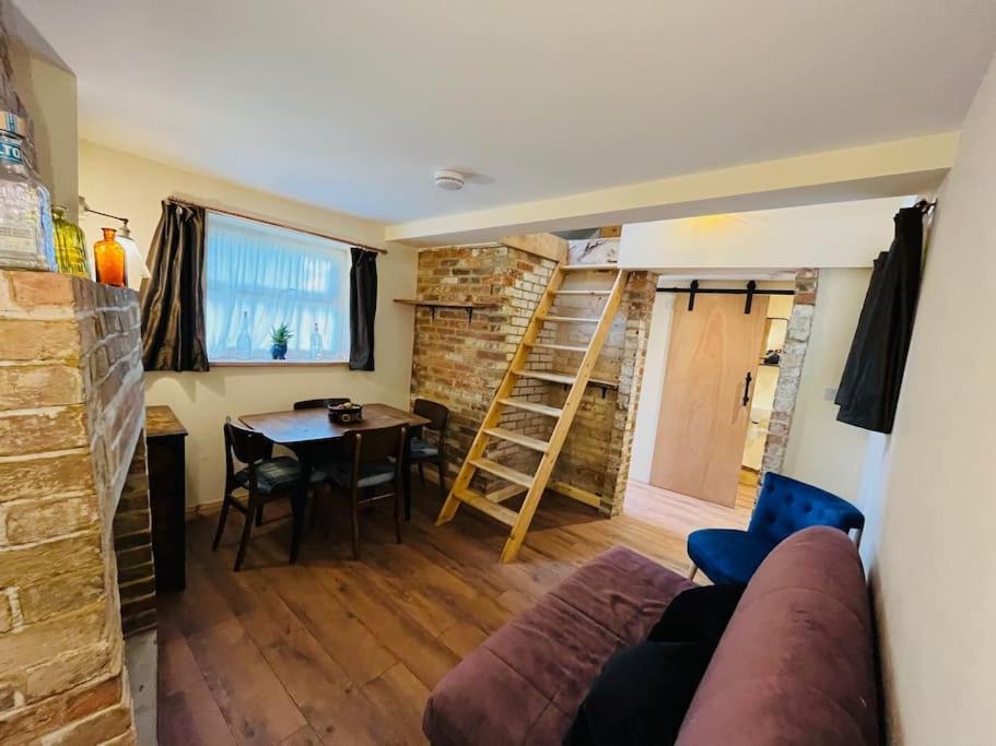 Cute And Cosy Little Cottage 히스필드 외부 사진