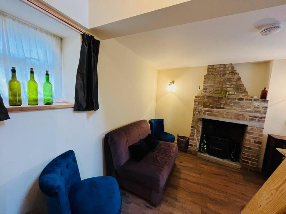 Cute And Cosy Little Cottage 히스필드 외부 사진
